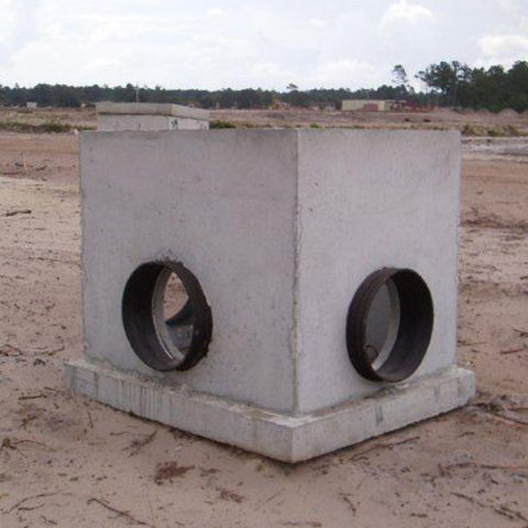 CAS 802 straight wall manhole