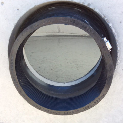 CAS 1208 closeup in manhole
